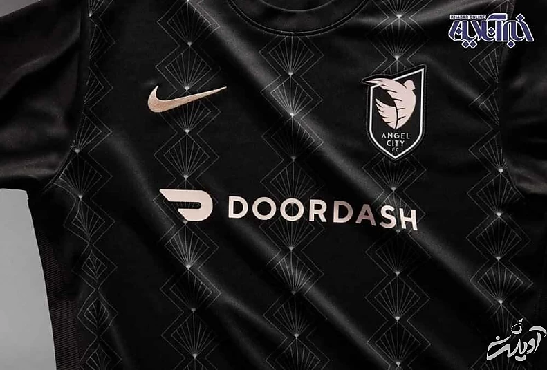 تصاویر - پای ستاره زن هالیوود به دنیای فوتبال باز شد- رونمایی لباس با ناتالی پورتمن